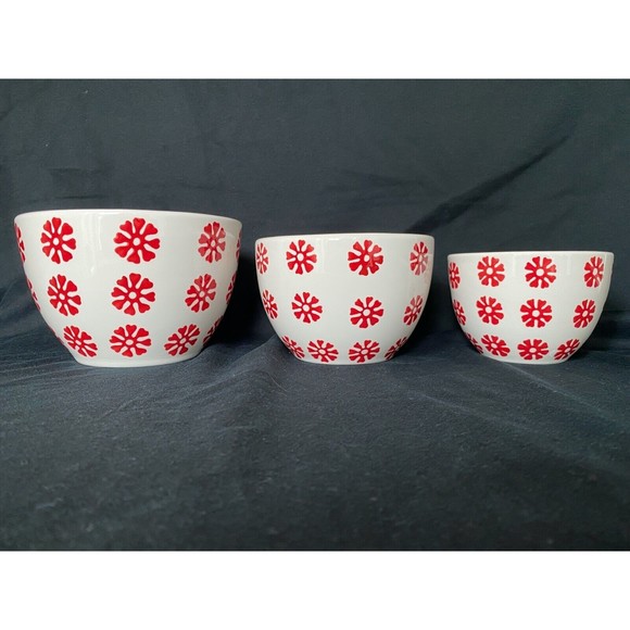 Crate & Barrel Mixing Bowls Addison Lot of 3 Nesting Heart Design Portugal - Picture 7 of 7